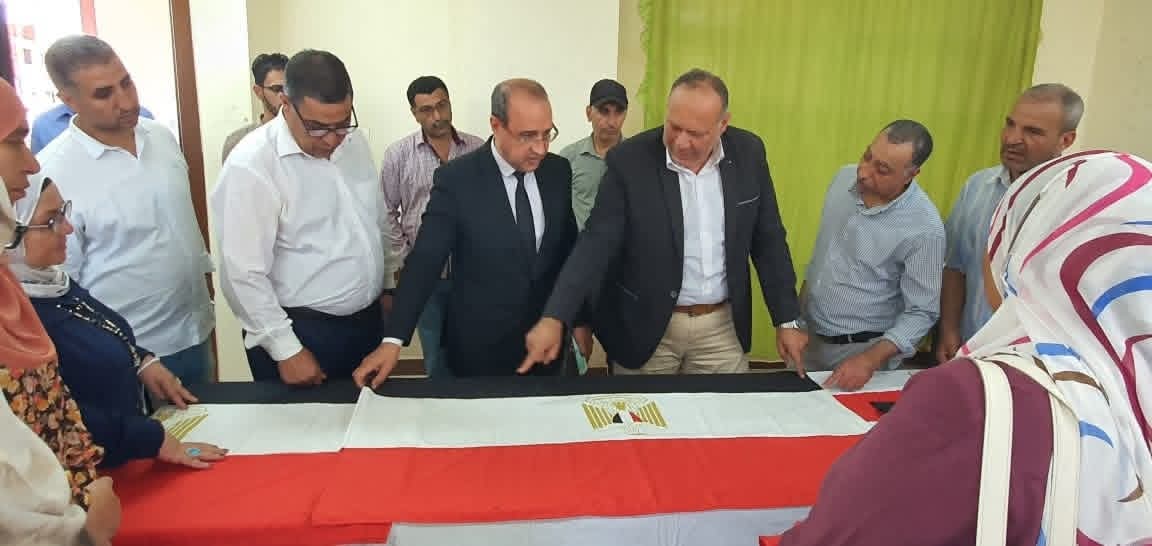 تعليم المنوفية يطلق أول وحدة منتجة لتدريب الطالبات على الخياطة بقرية صبايا العنب