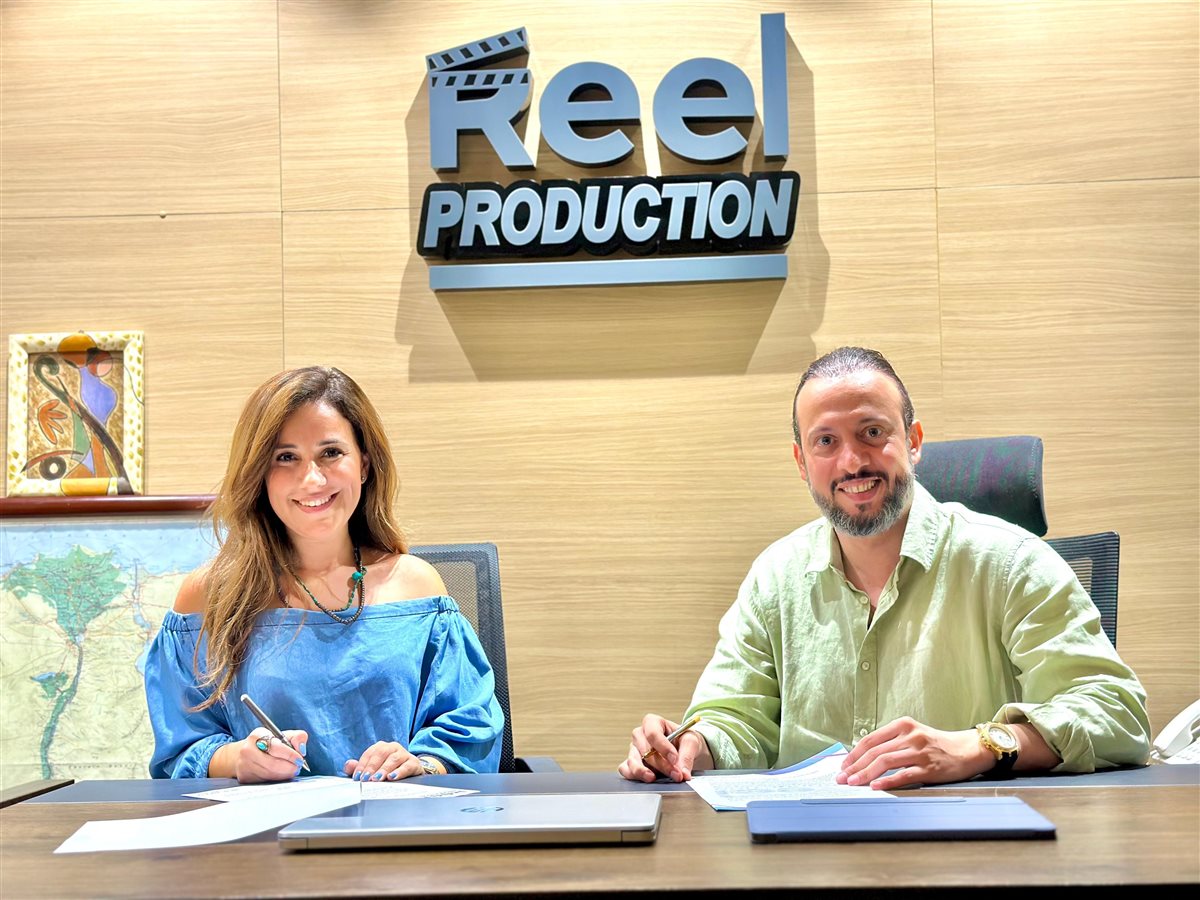 الفنانة شيري عادل