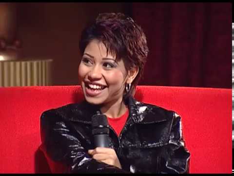 شيرين عبد الوهاب في بداية الألفية