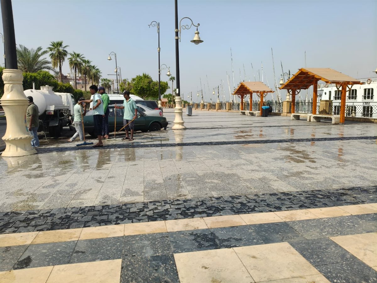 حملة نظافة مكبرة بالأقصر