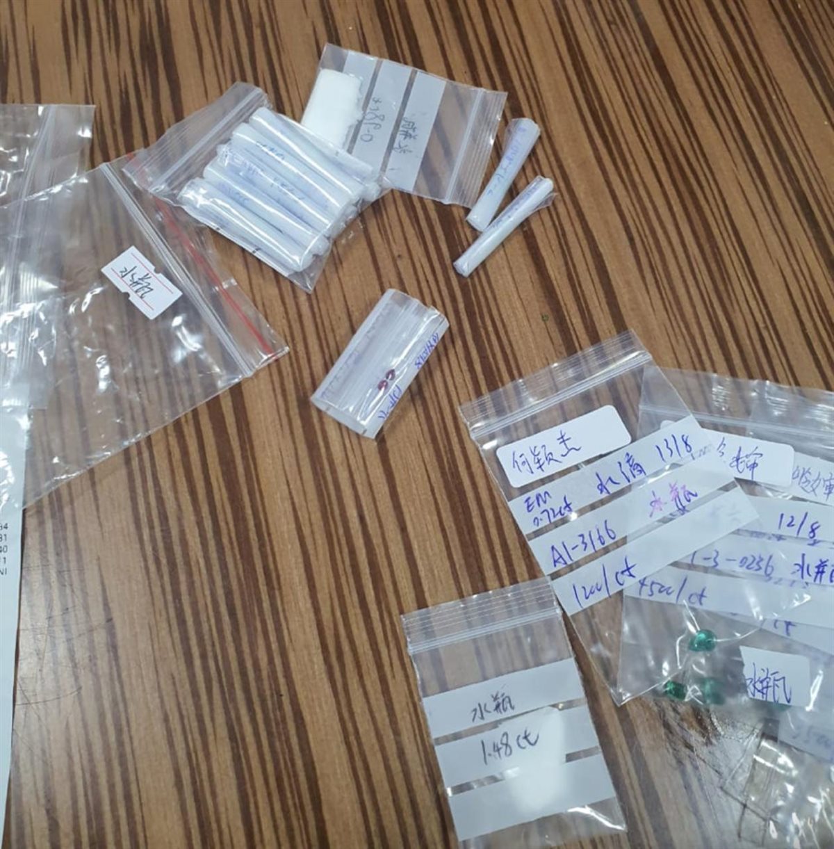 جمارك مطار القاهرة تحبط محاولات تهريب