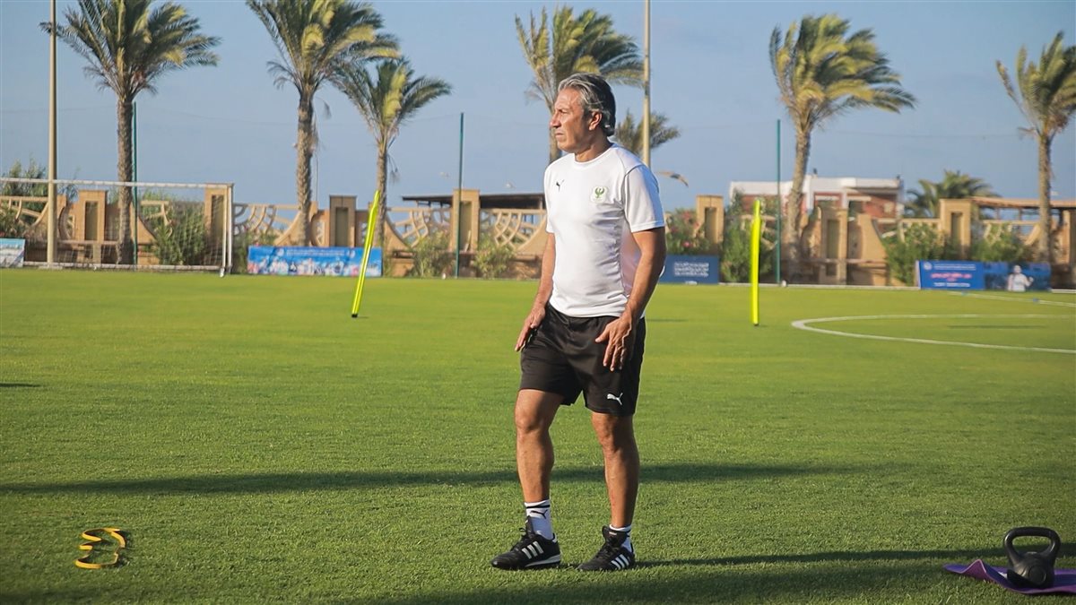 مران فريق النادي المصري 