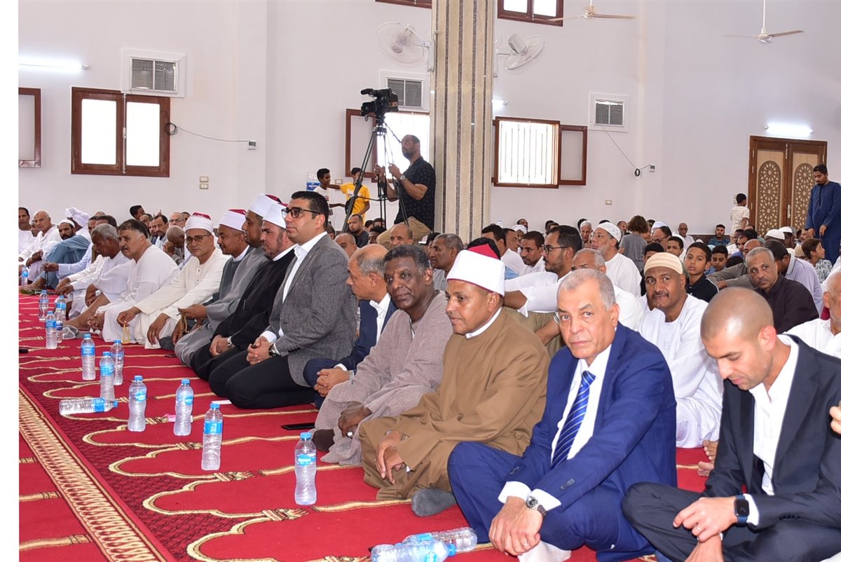 نائب محافظ الأقصر يفتتح مسجد جديد بطيبة