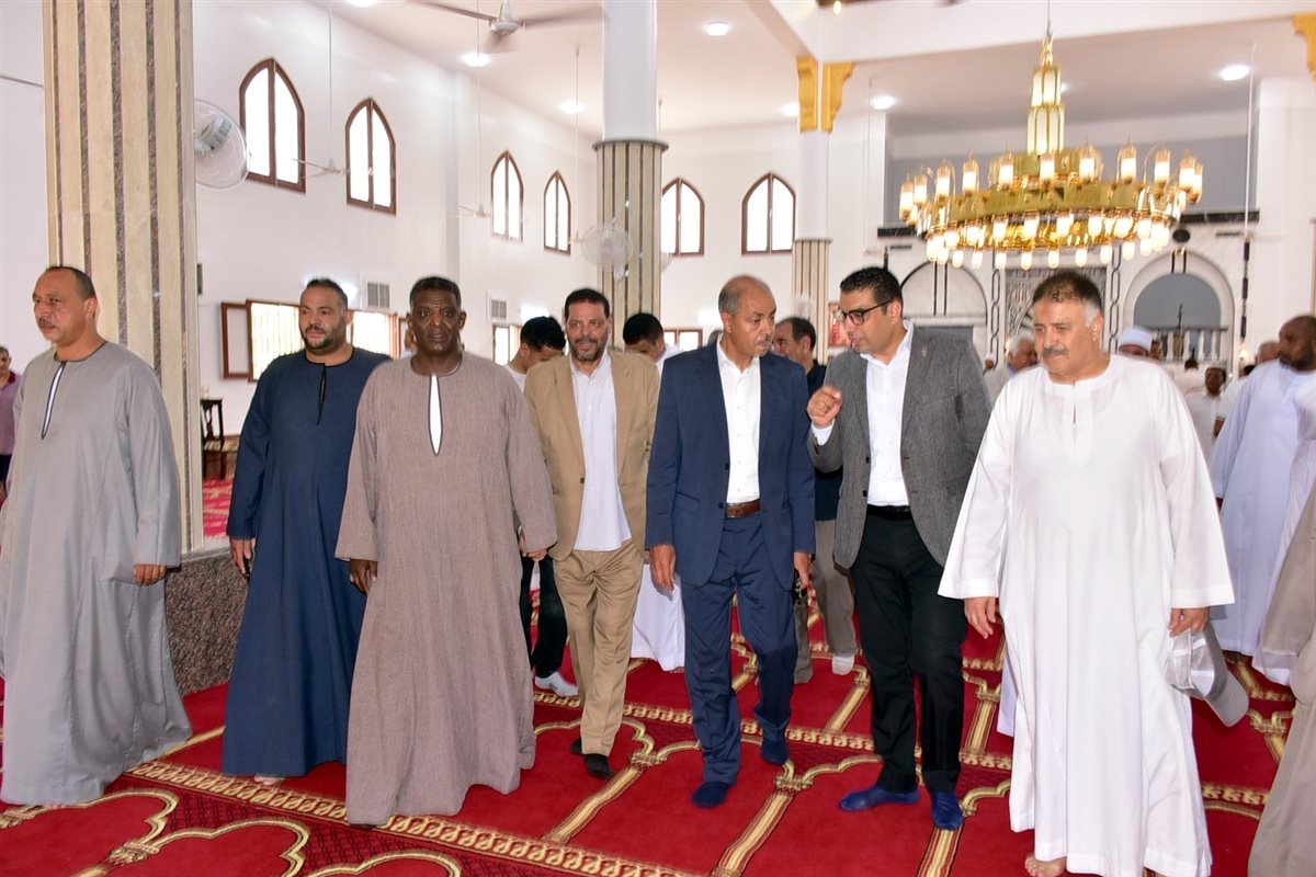 نائب محافظ الأقصر يفتتح مسجد جديد بطيبة