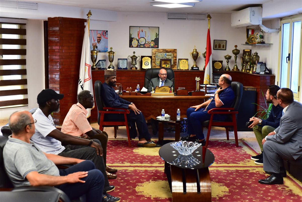 الزمالك يستقبل القنصل النيجيري لبحث افتتاح أكاديميات في نيجيريا