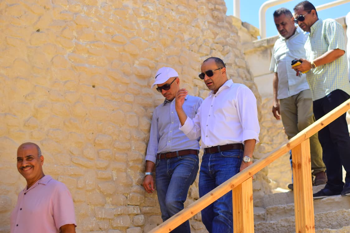 أمين الأعلى للآثار يتفقد المواقع الأثرية بالإسكندرية