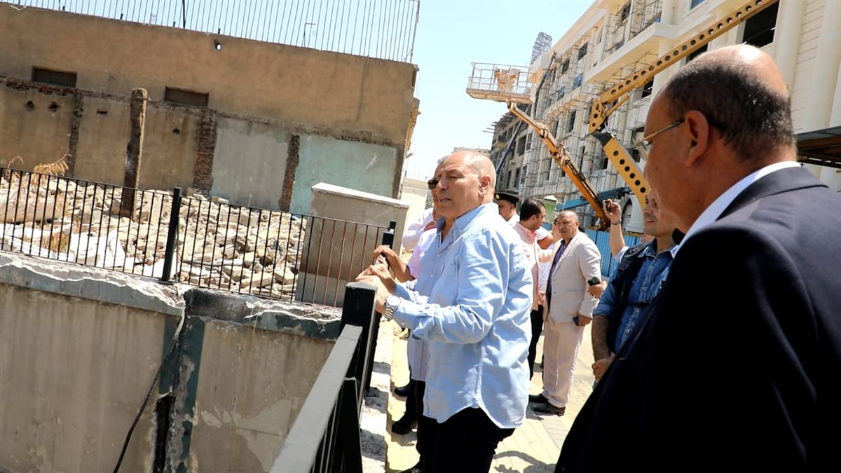<strong>محافظ القاهرة يتفقد أعمال تطوير ورفع كفاءة نفق شبرا الرابط بين وسط المدينة ومناطق الساحل وروض الفرج</strong>