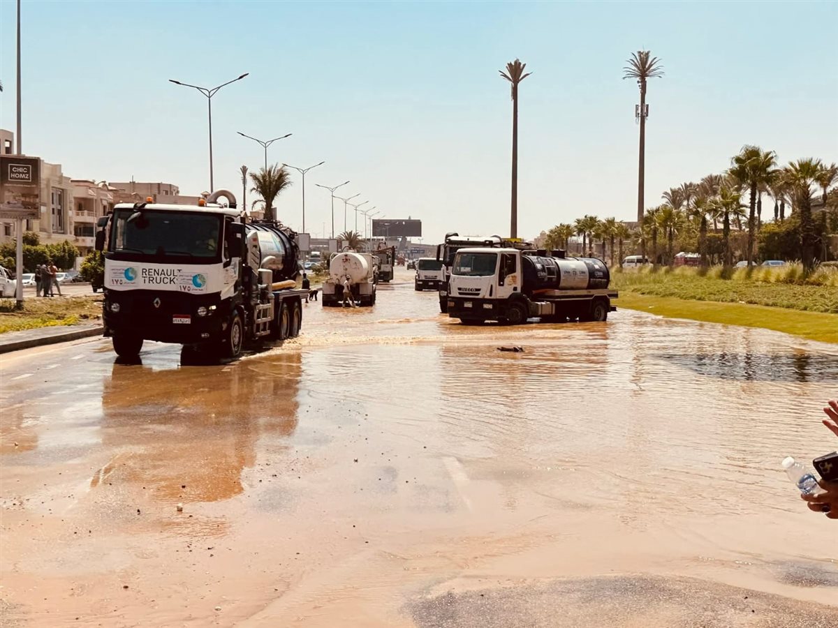 كسر مفاجئ بخط مياه