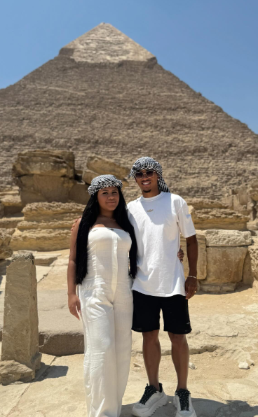 صور زيارة بيزيرا لـ الأهرامات رفقة زوجته