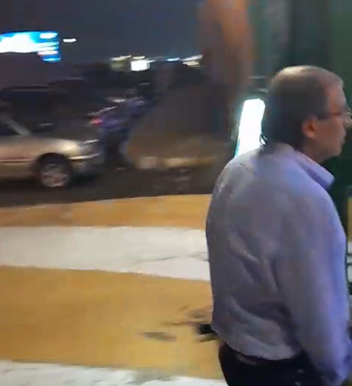 نجوم الفن في عزاء الدكتور يحيي عزمي أستاذ الإخراج السينمائي بمسجد الشرطة