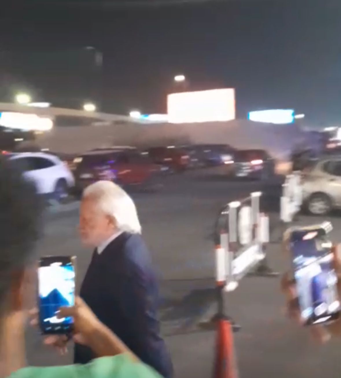 نجوم الفن في عزاء الدكتور يحيي عزمي أستاذ الإخراج السينمائي بمسجد الشرطة