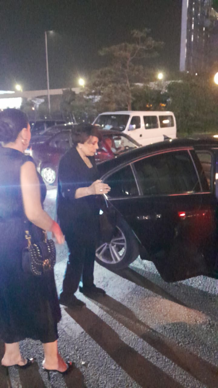 نجوم الفن في عزاء الدكتور يحيي عزمي أستاذ الإخراج السينمائي بمسجد الشرطة