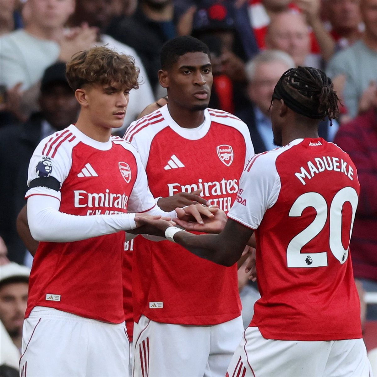 <strong>ماكس دومان من مباراة أرسنال وليدز يونايتد في الدوري الإنجليزي</strong>