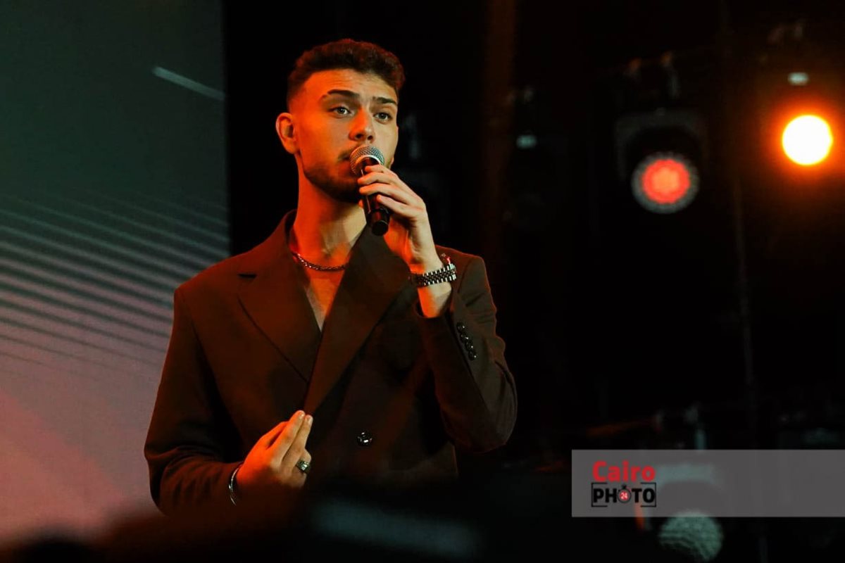 تألق النجم السوري الشامي في حفله بمهرجان مراسي “ليالي مراسي”