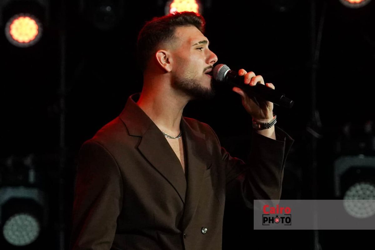 تألق النجم السوري الشامي في حفله بمهرجان مراسي “ليالي مراسي”