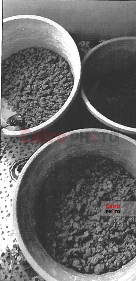 تبادل صور المخدرات بين أفراد تشكيل سارة خليفة على واتساب