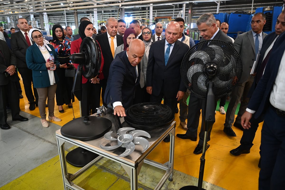 وزير الصناعة