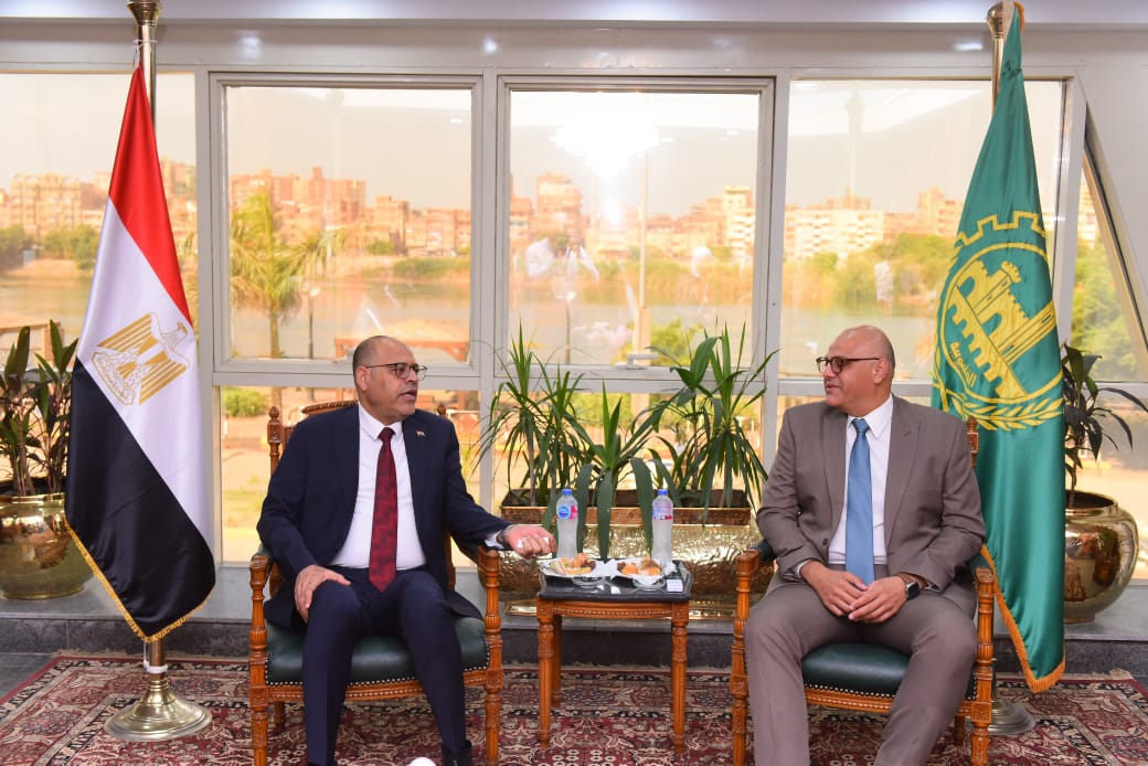 وزير العمل ومحافظ القليوبية