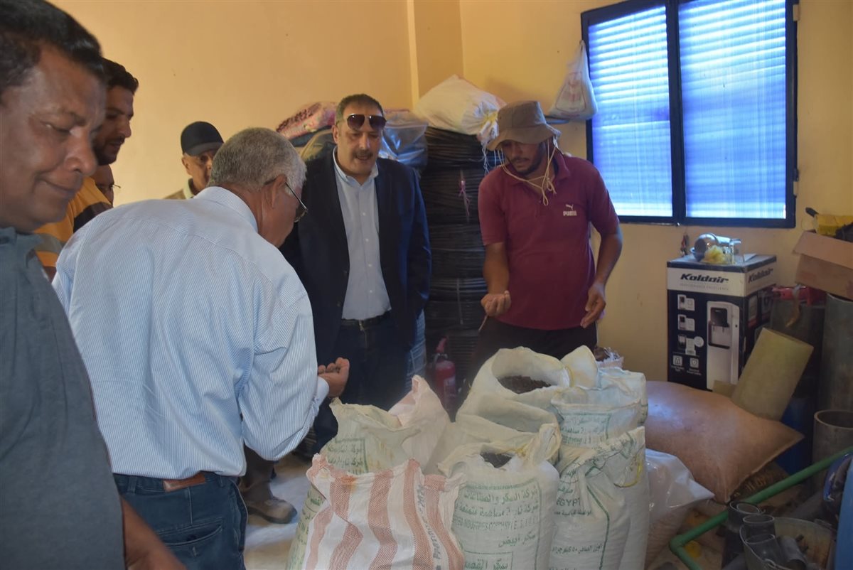 رئيس شركة مياه الأقصر وجولة موسعة بالغابة الشجرية 