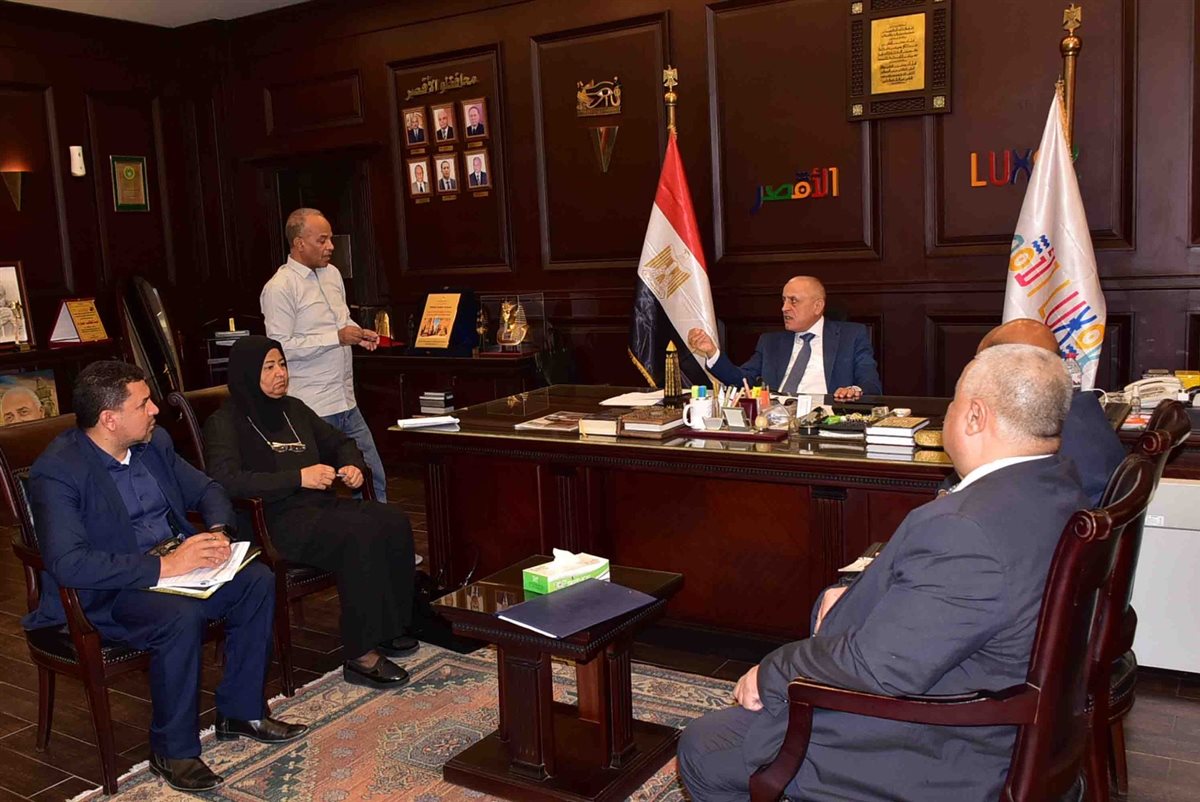 محافظ الأقصر واهالي المدامود