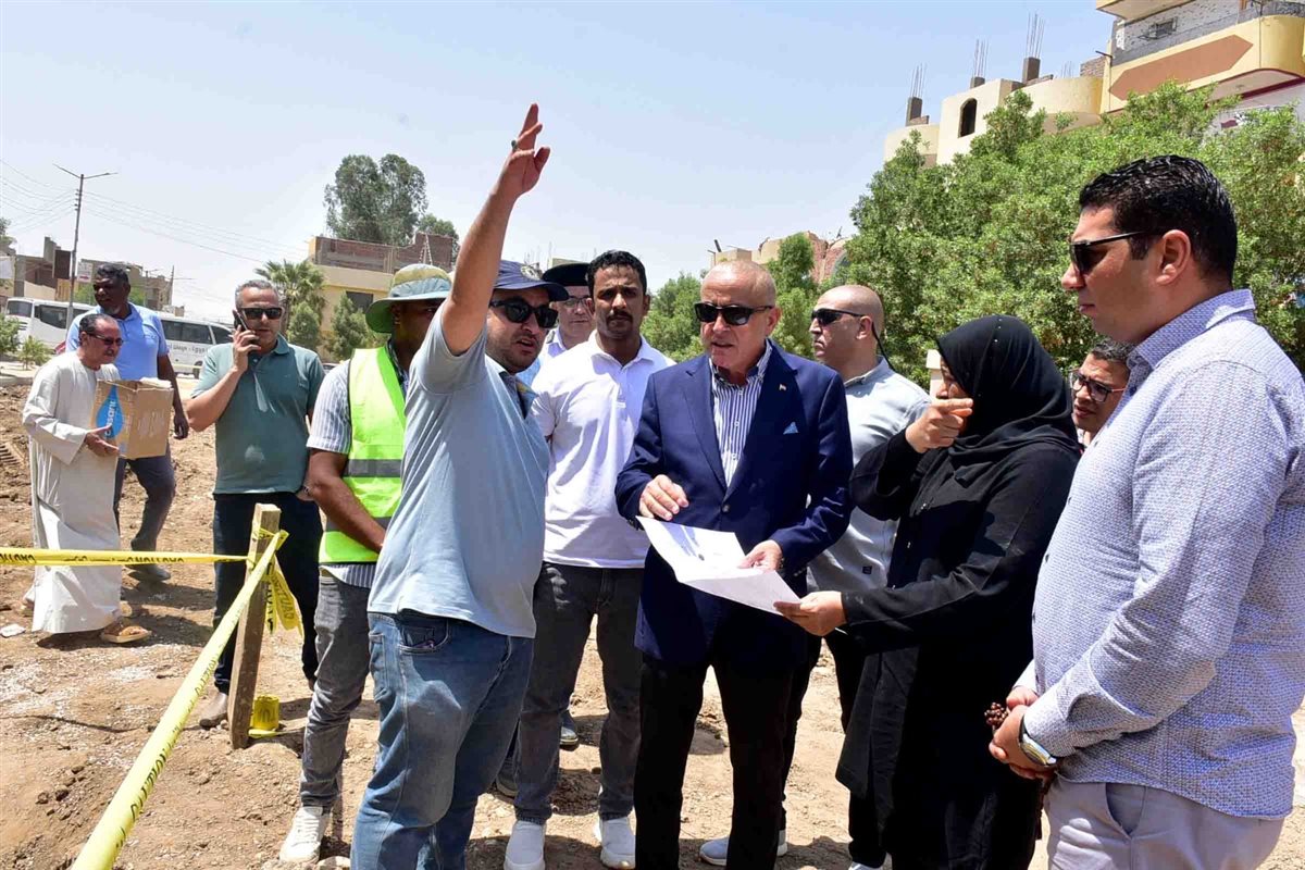 محافظ الأقصر وجولة تفقدية بالبر الغربي 