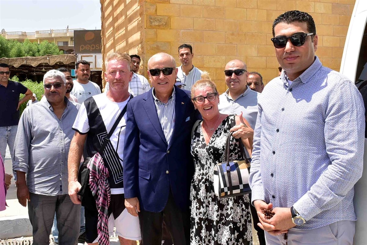 محافظ الأقصر وجولة تفقدية بالبر الغربي 