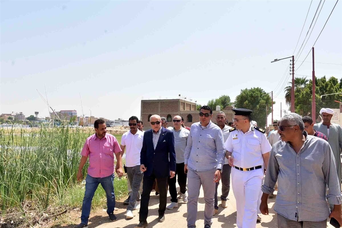 محافظ الأقصر وجولة تفقدية بالبر الغربي 