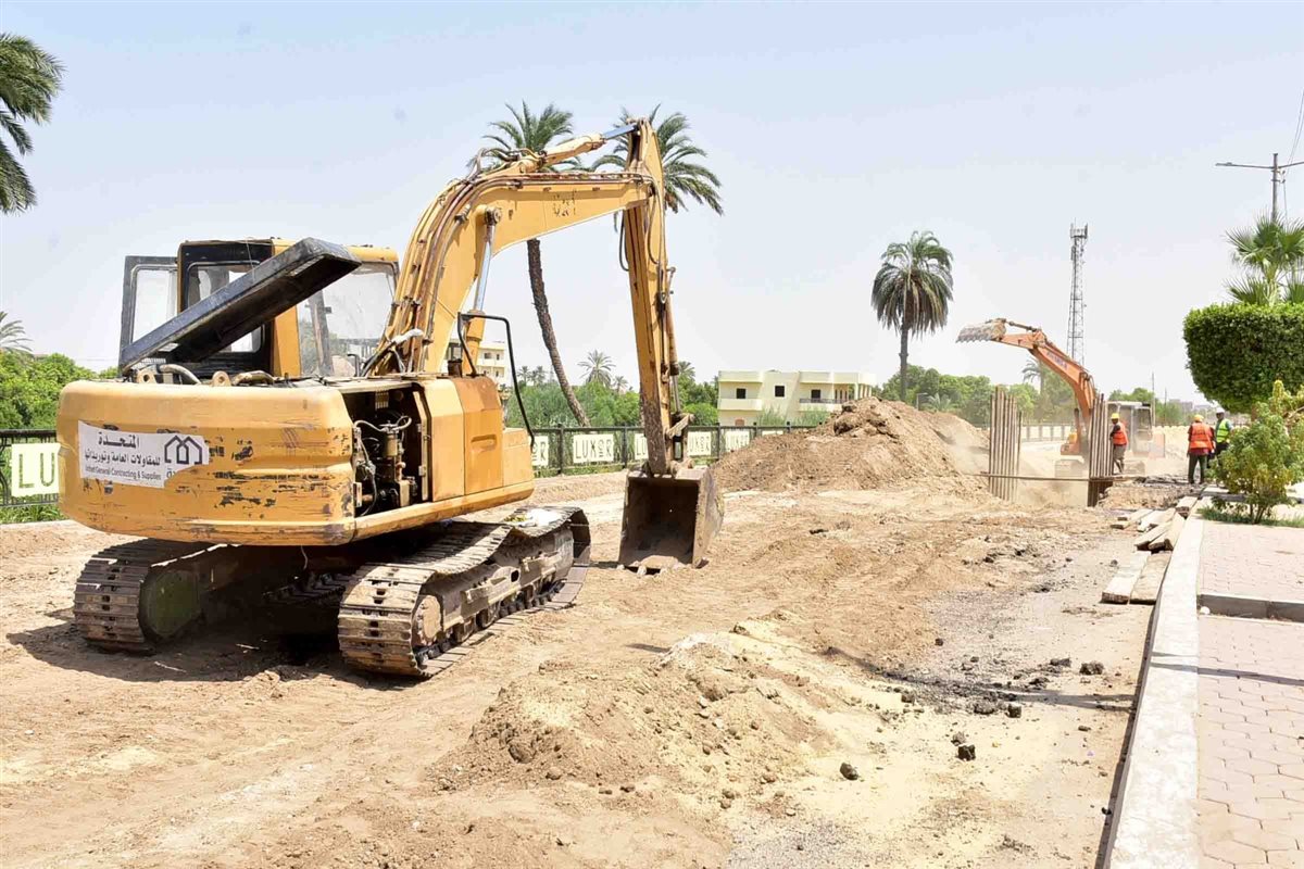 محافظ الأقصر وجولة تفقدية بالبر الغربي 