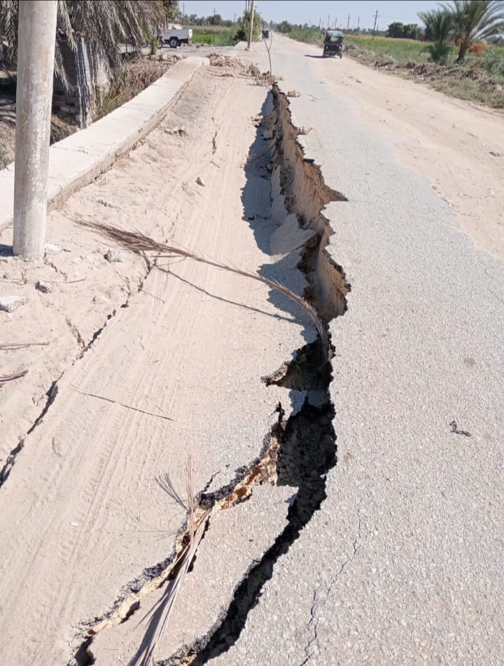 تسبب في كسر خط المياه …معالجة هبوط أرضى محدود بأحد شوارع طاميه بالفيوم