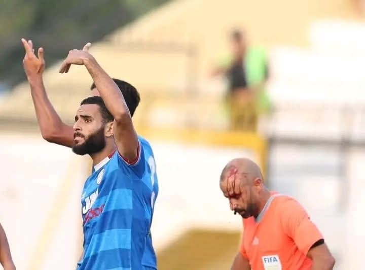 إيقاف مباراة البنزرتي والأفريقي بعد اعتداء جماهيري على الحكم