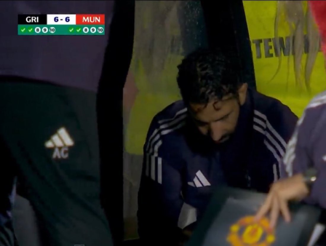 إحباط روبن أموريم في مباراة مانشستر بالكاراباو 