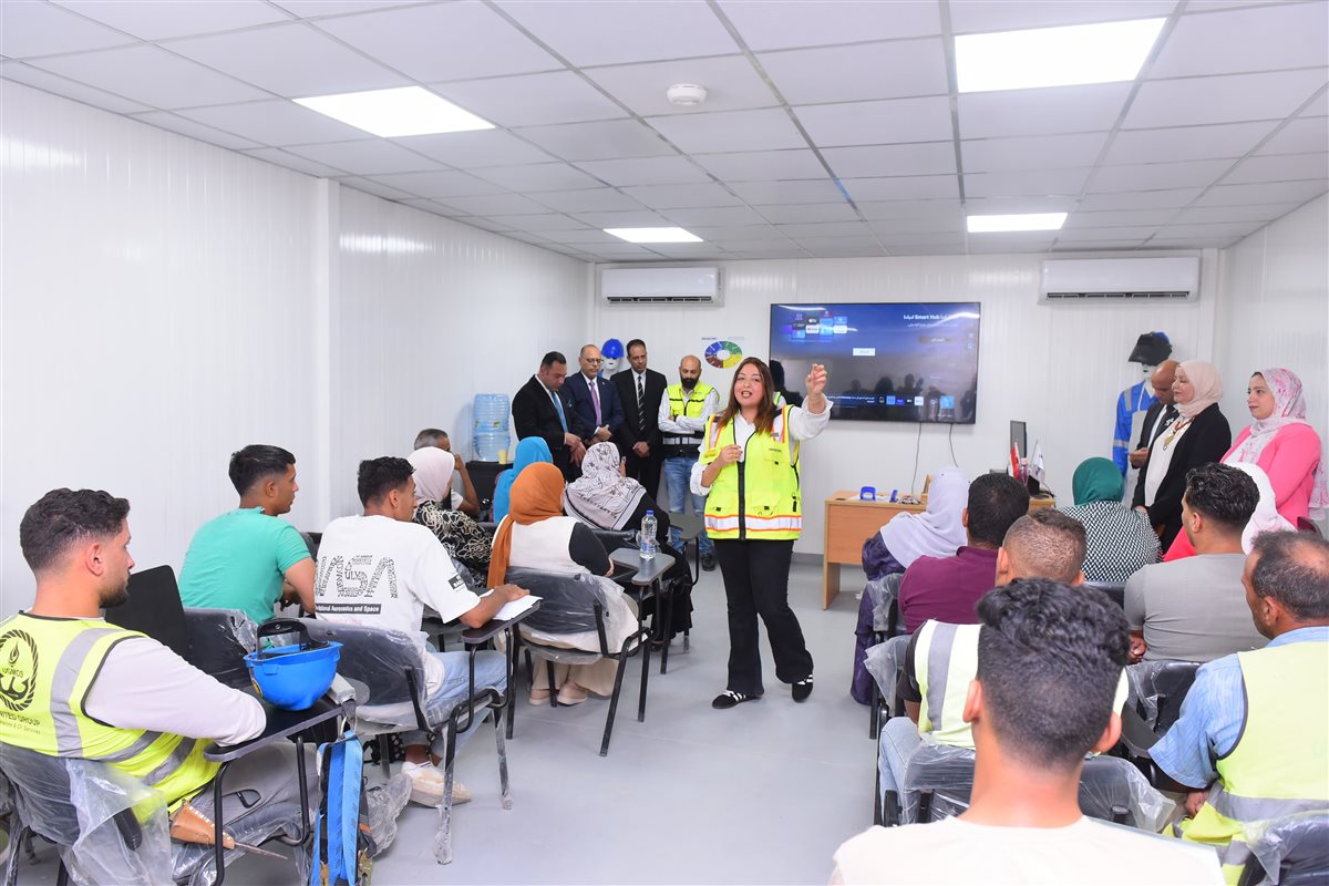 وزير العمل يزور موقع النحاس للمترو الجديد بالإسكندرية ويتفقد دورات تدريبية للعمال على إجراءات السلامة