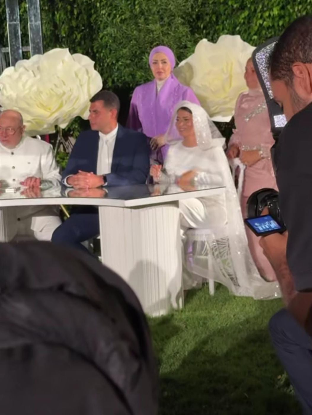 هبة قطب تحتفل بعقد قران ابنتها دينا هشام بحضور الشيخ خالد الجندي ورمضان عبد المعز