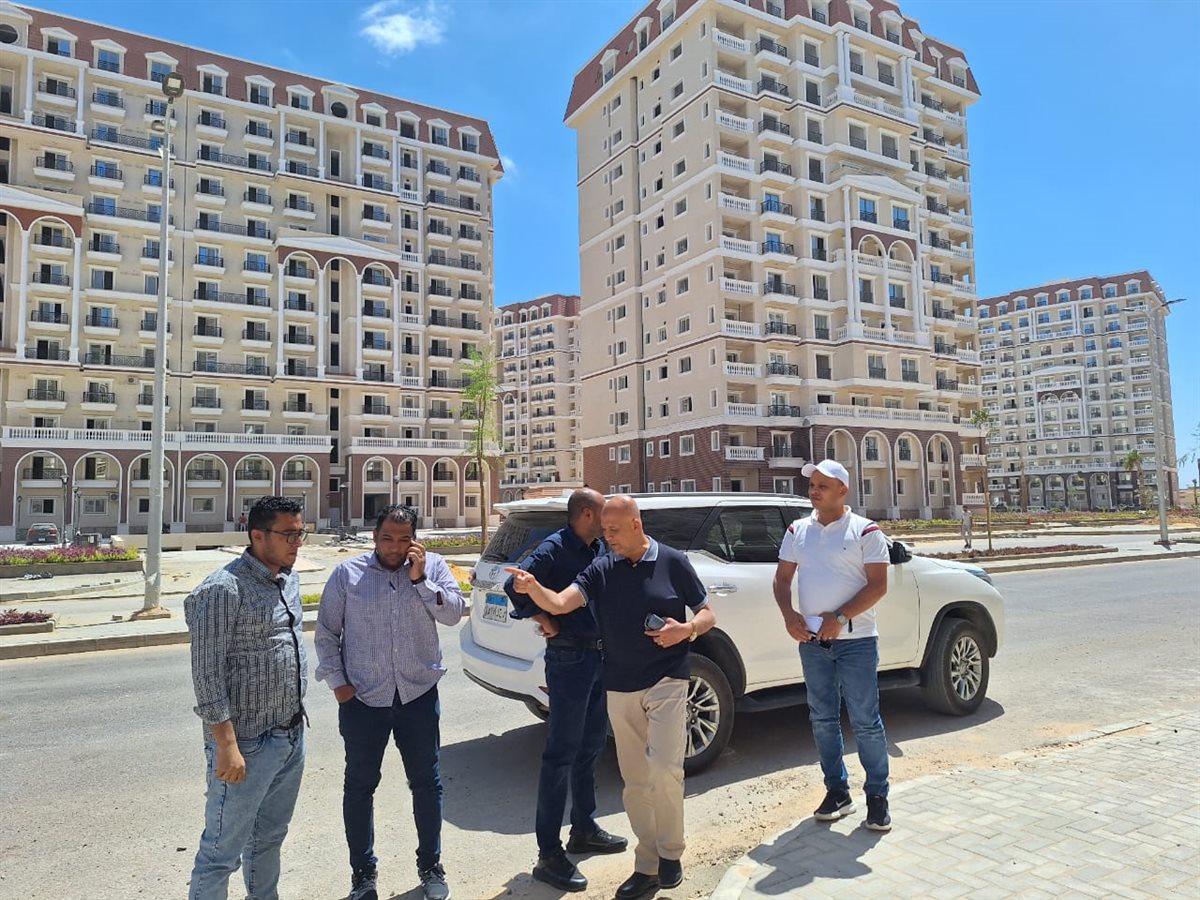 مسؤولو الإسكان في مشروع صواري