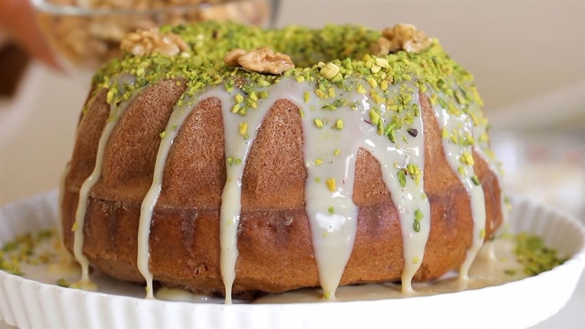 أسهل طريقة لعمل كيكة التمر الهشة في البيت