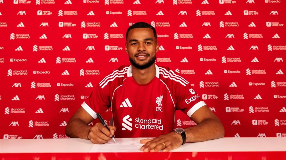 <strong>رسميًا.. الهولندي جاكبو يجدد عقده مع ليفربول لمدة عامين ونصف</strong>