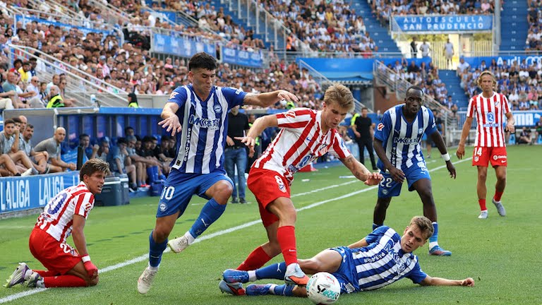 أتلتيكو مدريد يواصل التعثر في الدوري الإسباني بتعادل أمام ديبورتيفو ألافيس