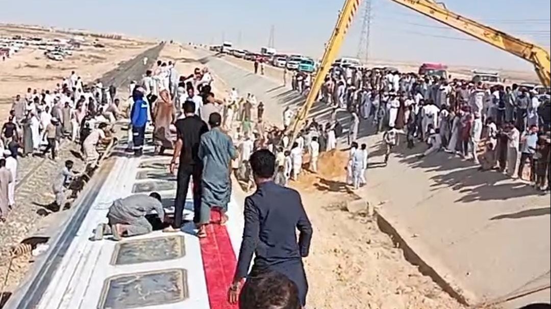 <strong>حادث انقلاب قطار في مطروح</strong>