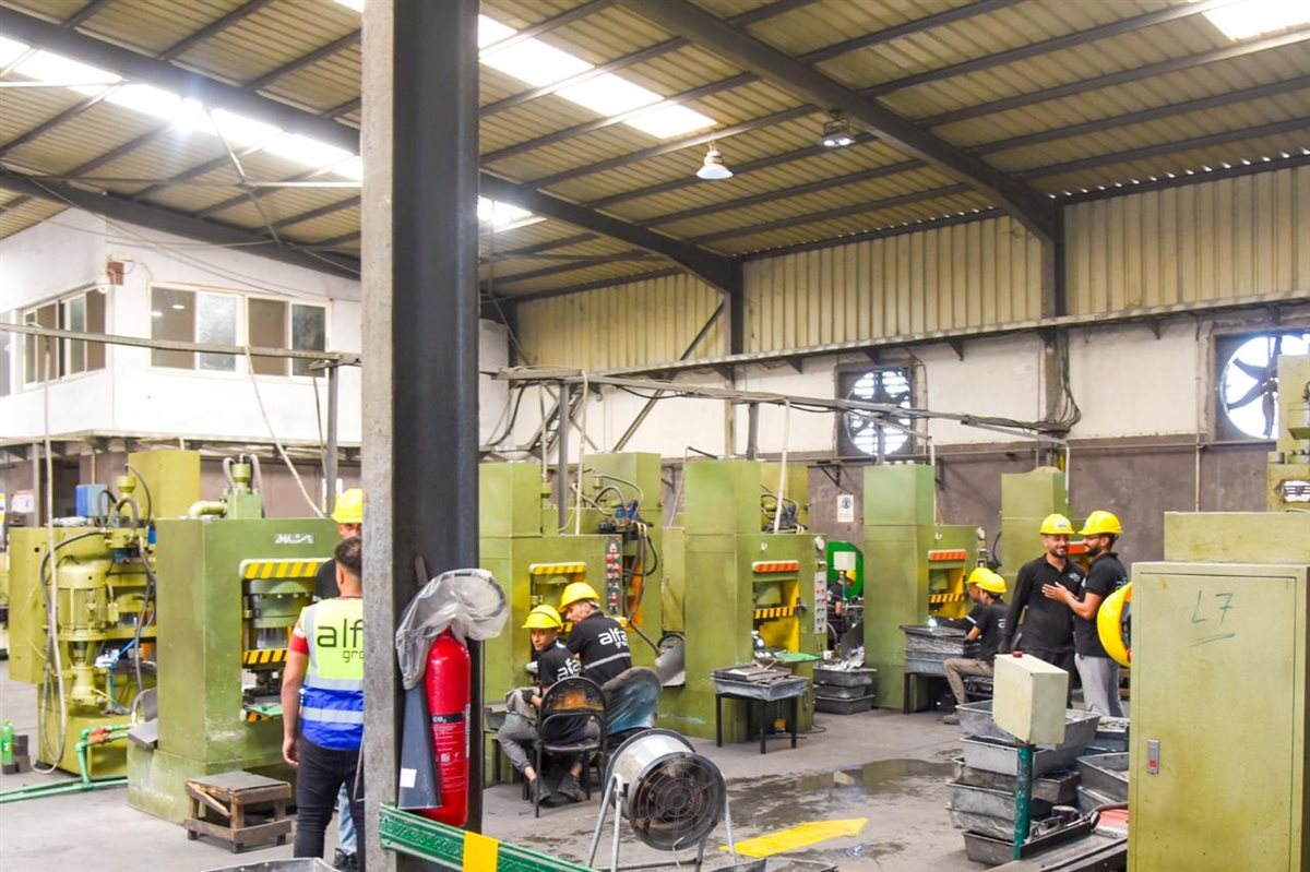 الفريق كامل الوزير في جولة تفقدية