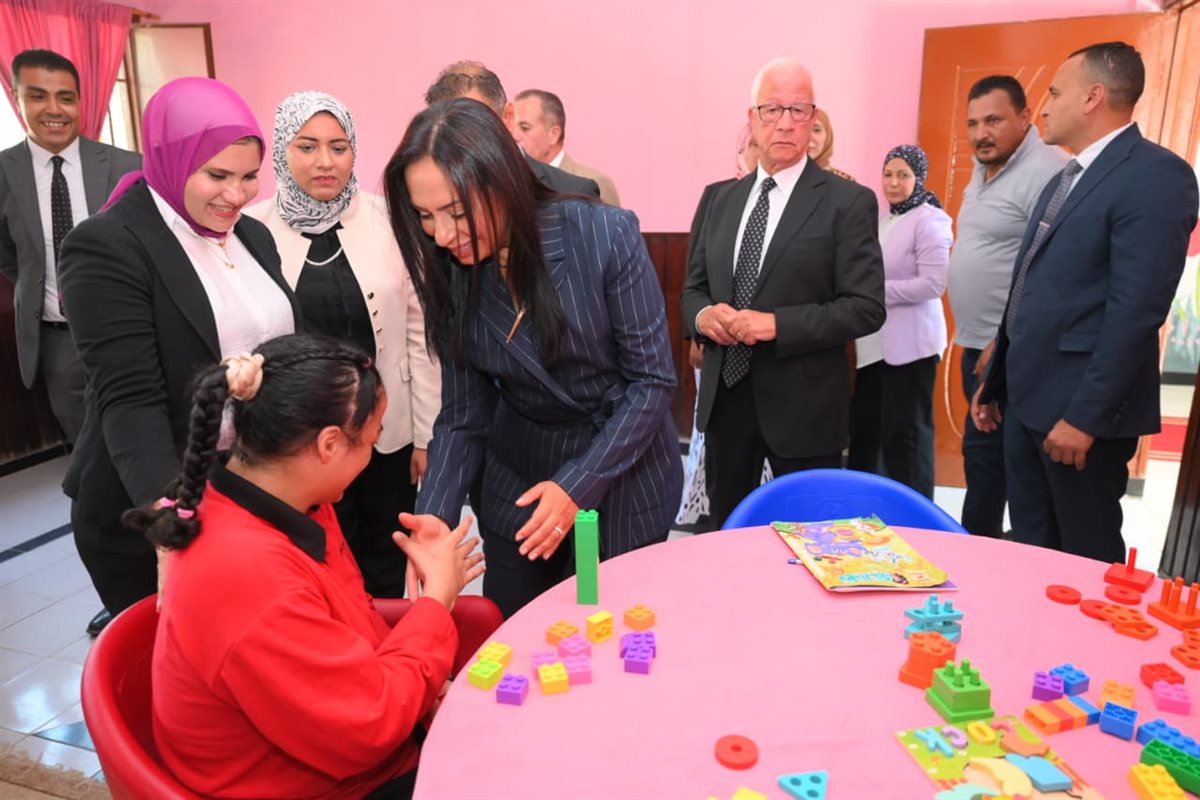 وزيرة التضامن تزور دار رعاية التثقيف الفكري للفتيات بحلوان