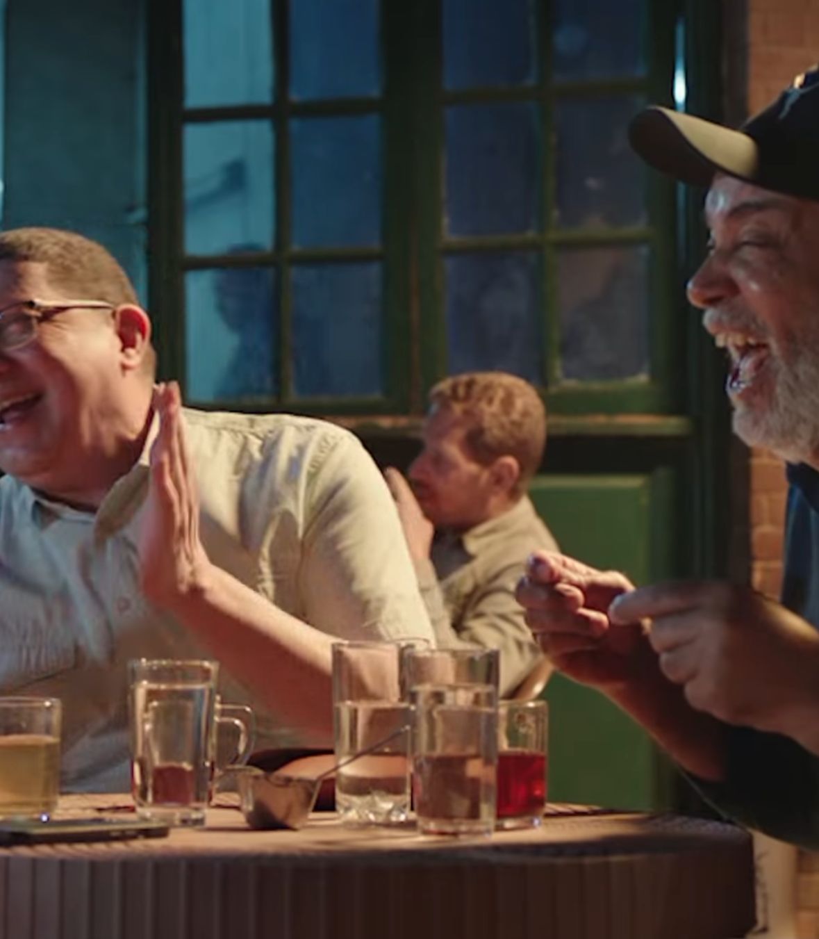 الغائب الحاضر.. ظهور خاص لـ الراحل سليمان عيد في الإعلان التشويقي لفيلم فيها إيه يعني