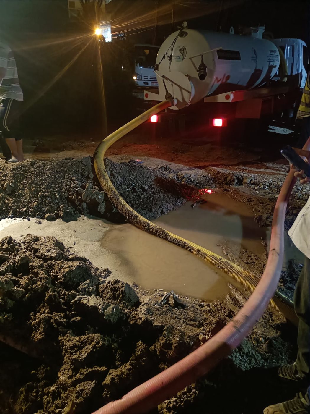 كسر ماسورة صرف صحى بالحبيل