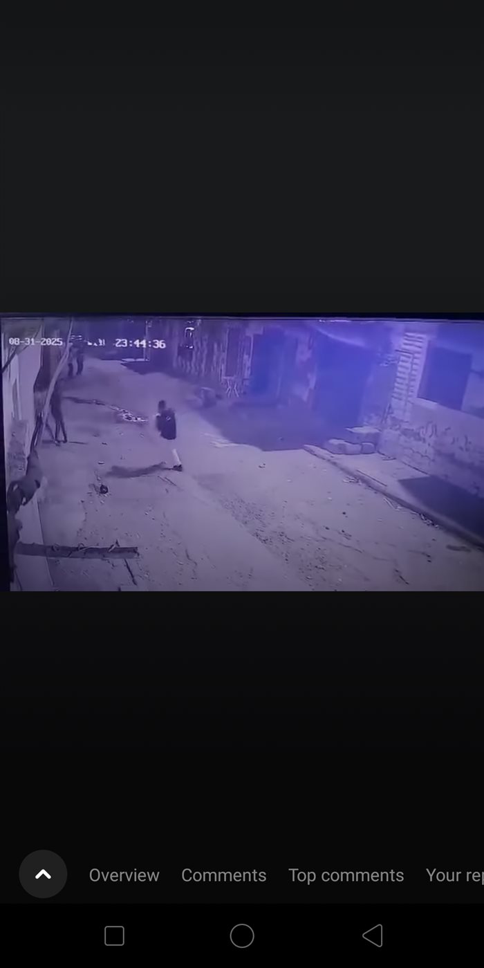 العناية الإلهية تنقذ شابا تصادف مروره لحظة انهيار أجزاء من عقار