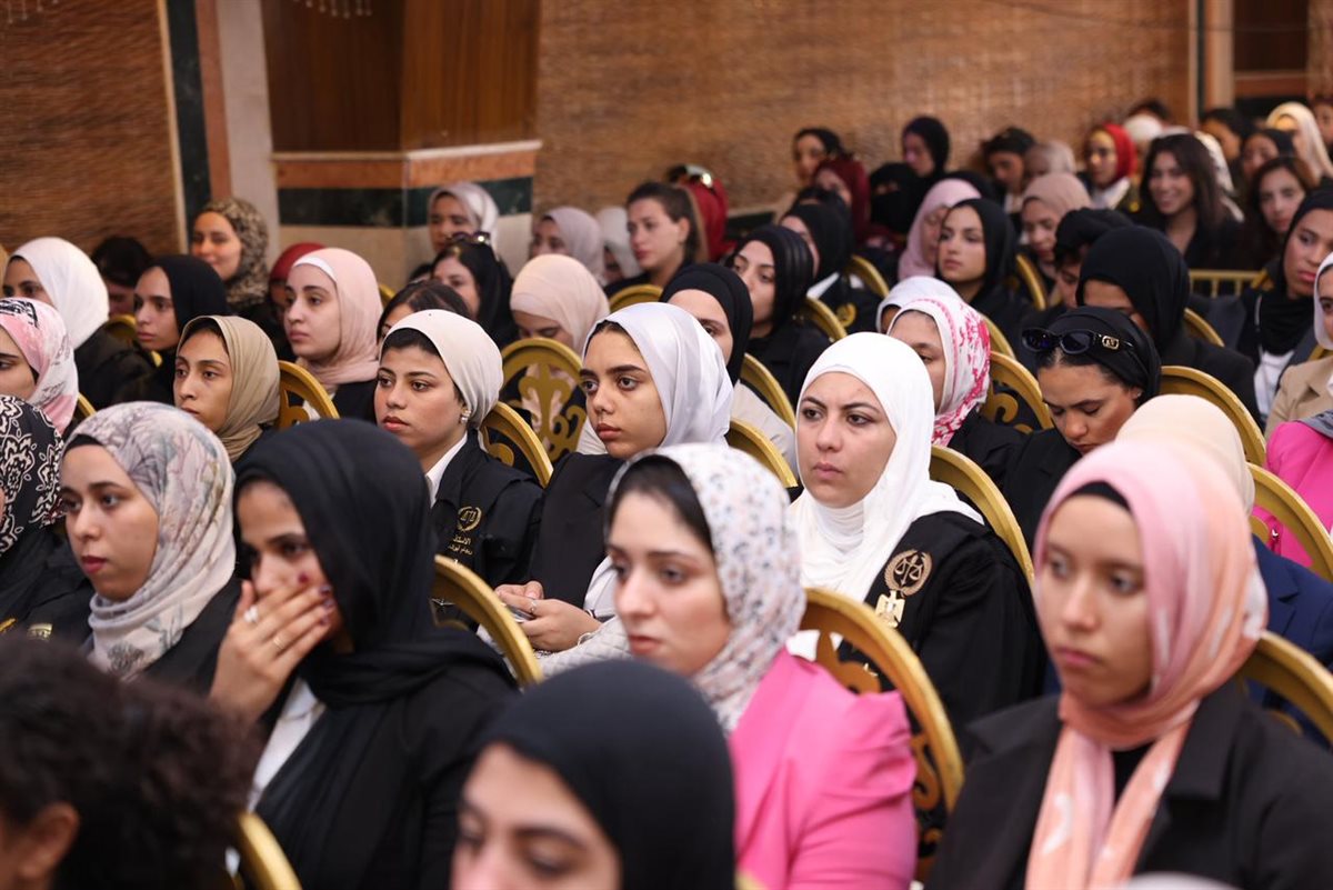 نقيب المحامين يترأس جلسة حلف اليمين القانونية للأعضاء الجدد