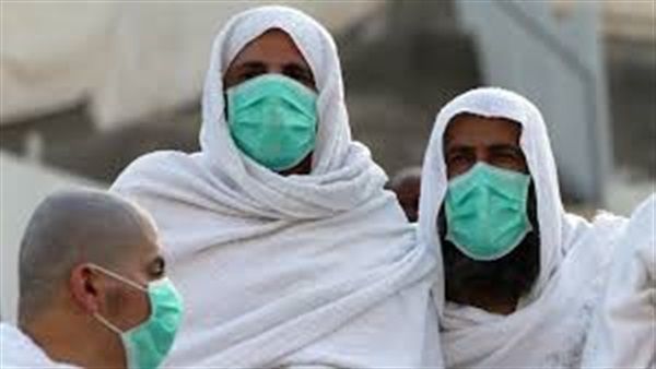 هل يجوز لبس الكمامة في العمرة للرجل؟