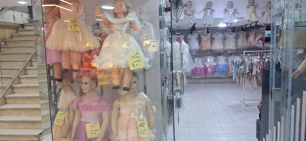 استمرار الأوكازيون الصيفي بالأقصر