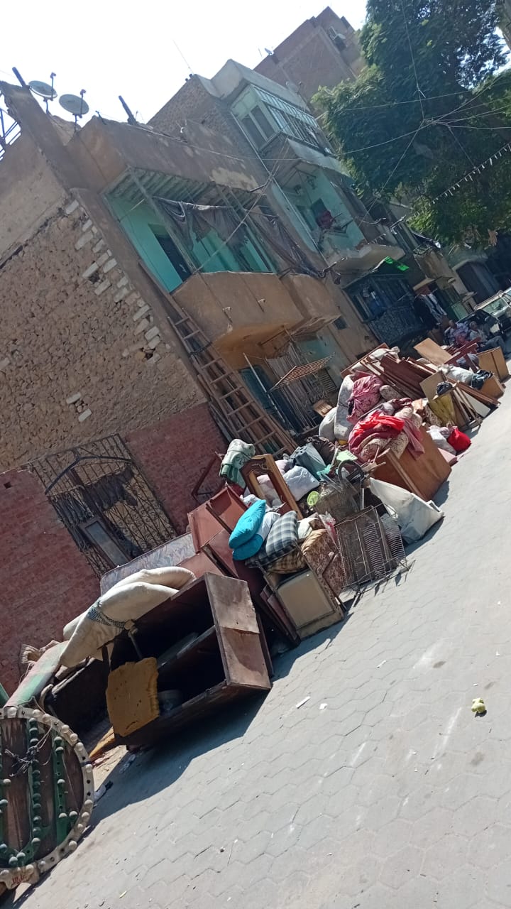 جانب من معاناة الأهالي