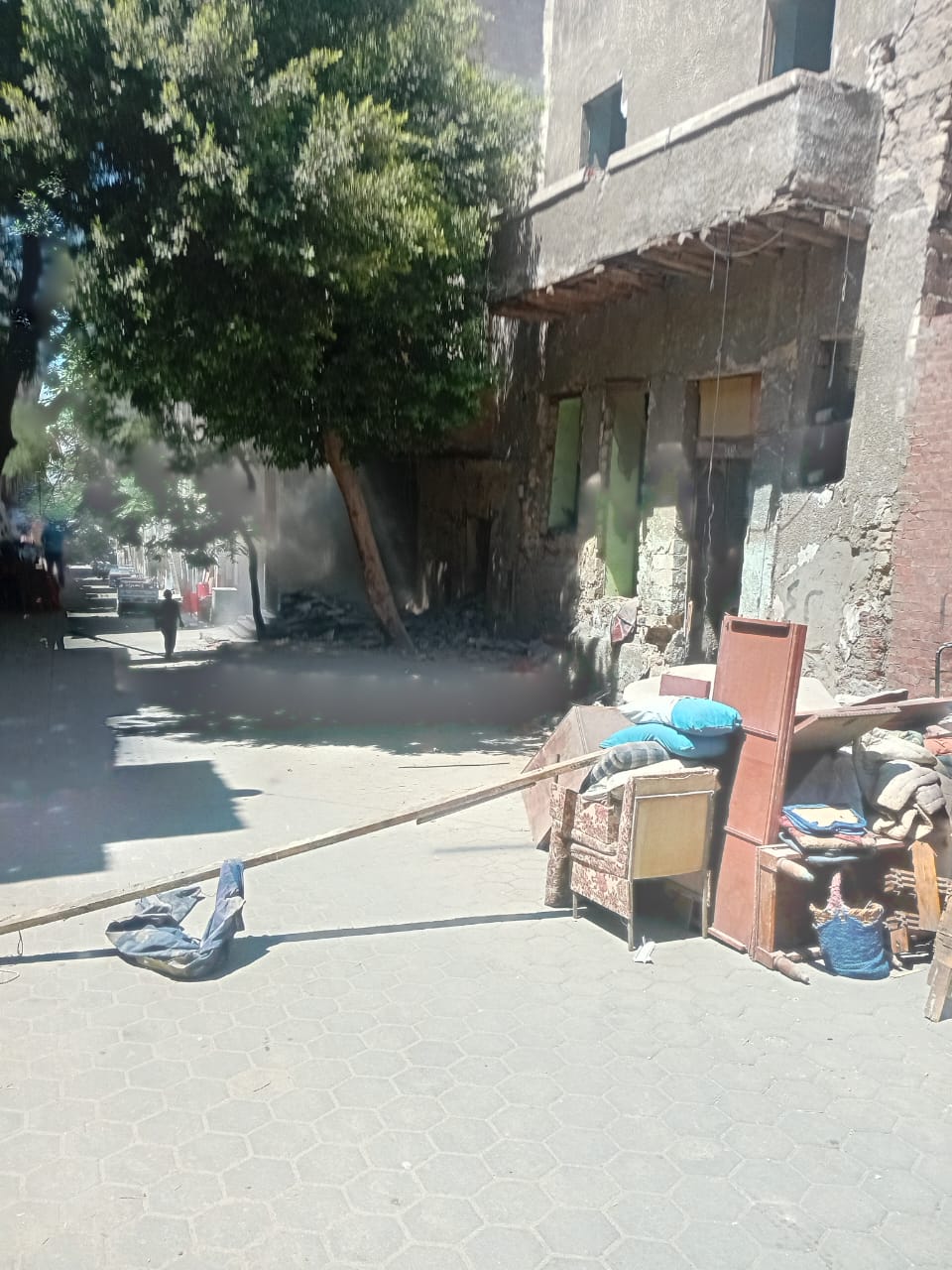 جانب من معاناة الأهالي