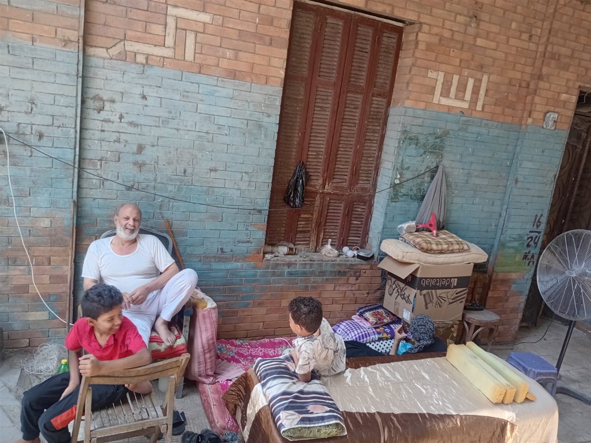 جانب من معاناة الأهالي