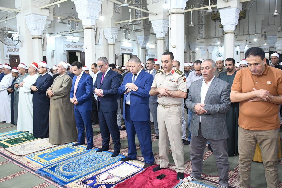 محافظ الفيوم يشهد احتفال 